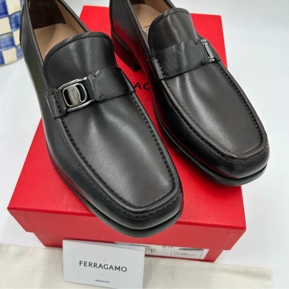 Men's Salvatore Ferragamo, leather loafers size 8EEE made in Italy